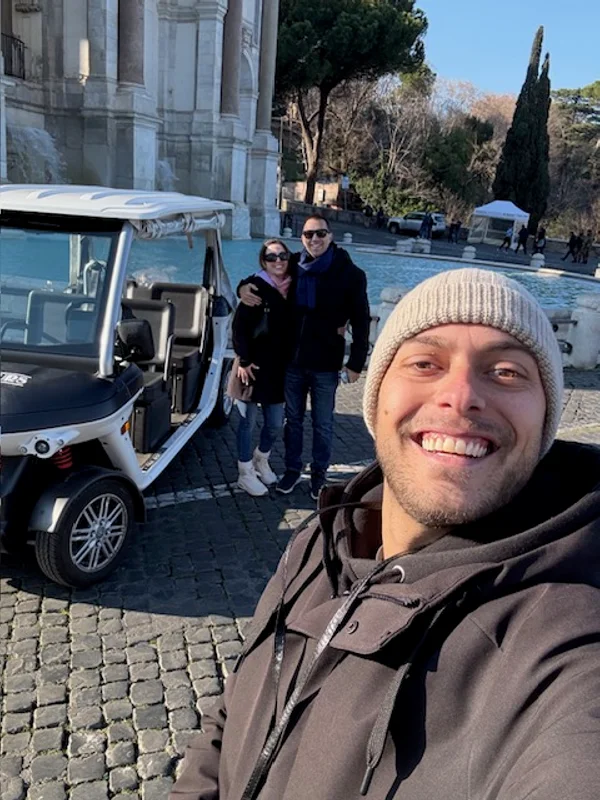 Selfie in golf cart a Roma